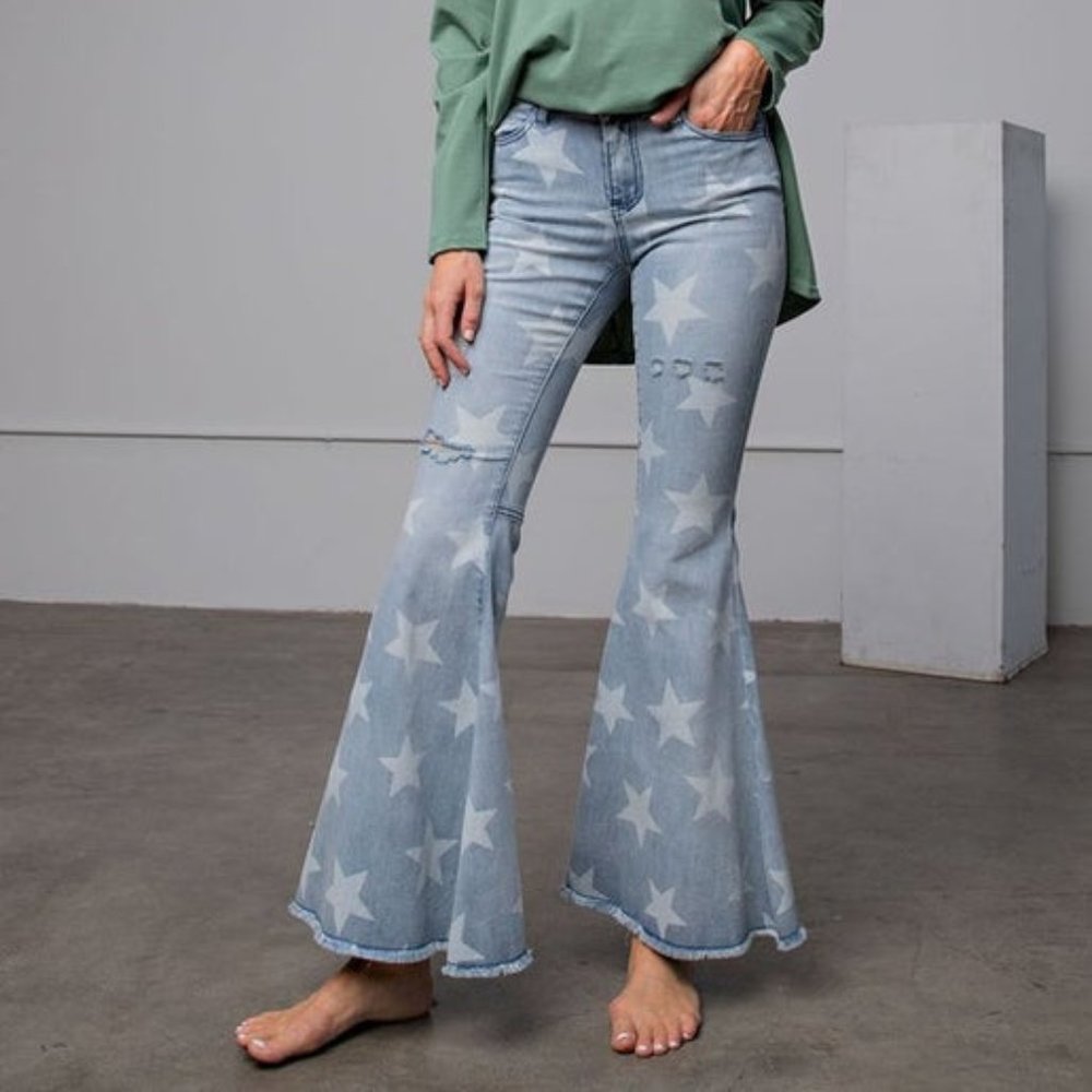 easel - flare jean with stars